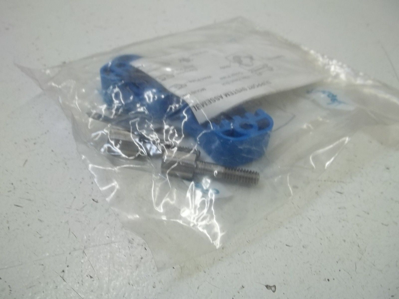 SWAGELOK 304-S3-PP-10T-ST SUPPORT KIT *NEW IN A FACTORY BAG*