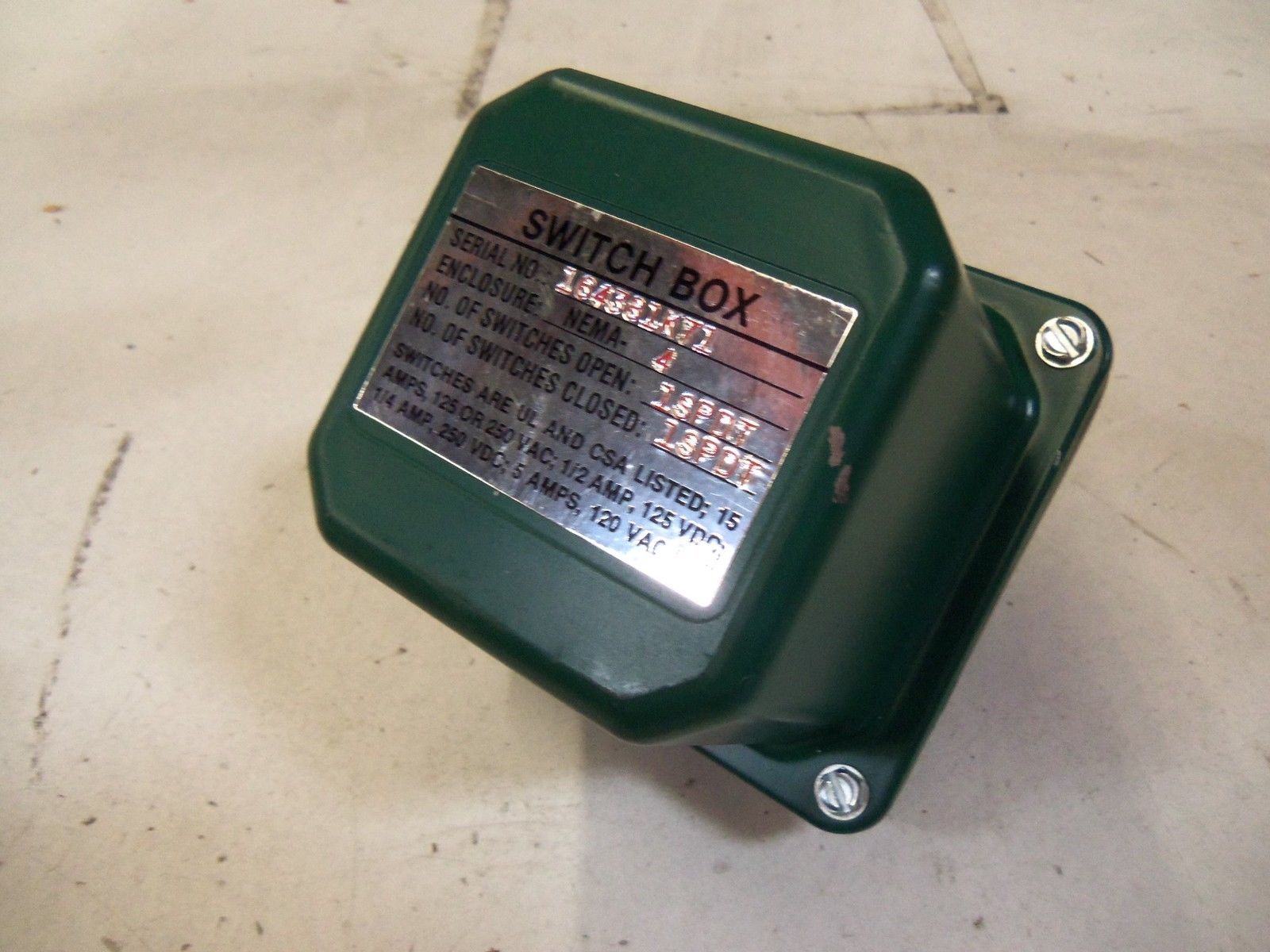 SWITCH BOX 164381K71 *NEW NO BOX*