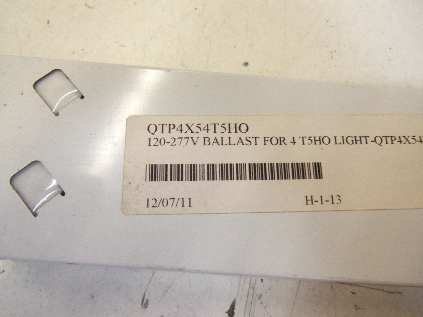 SYLVANIA QTP4X54T5HO  *NEW NO BOX*