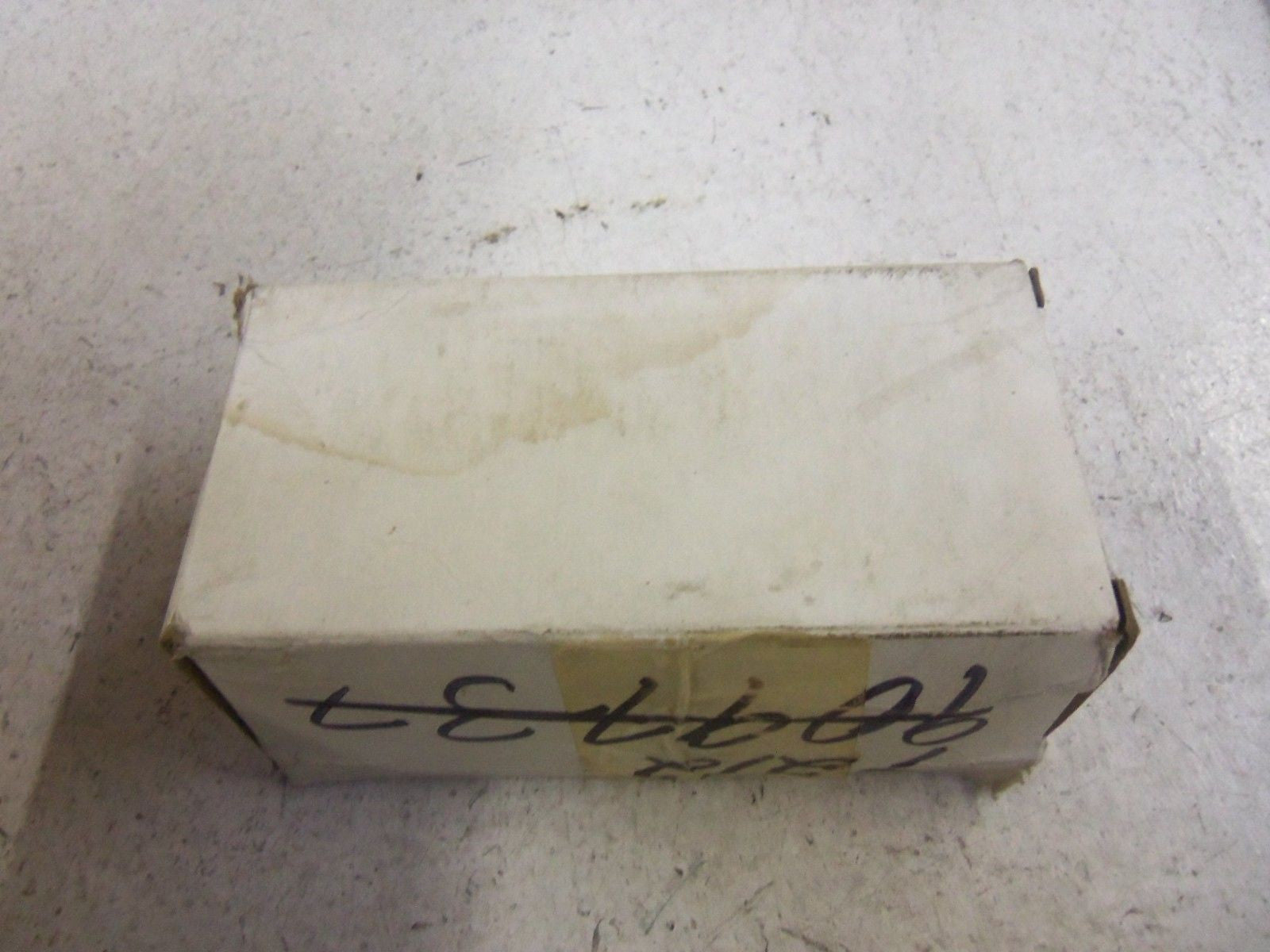 THOMAS & BETTS RUSSELLSTOLL EVER-LOK 8734R PLUG *NEW IN BOX*