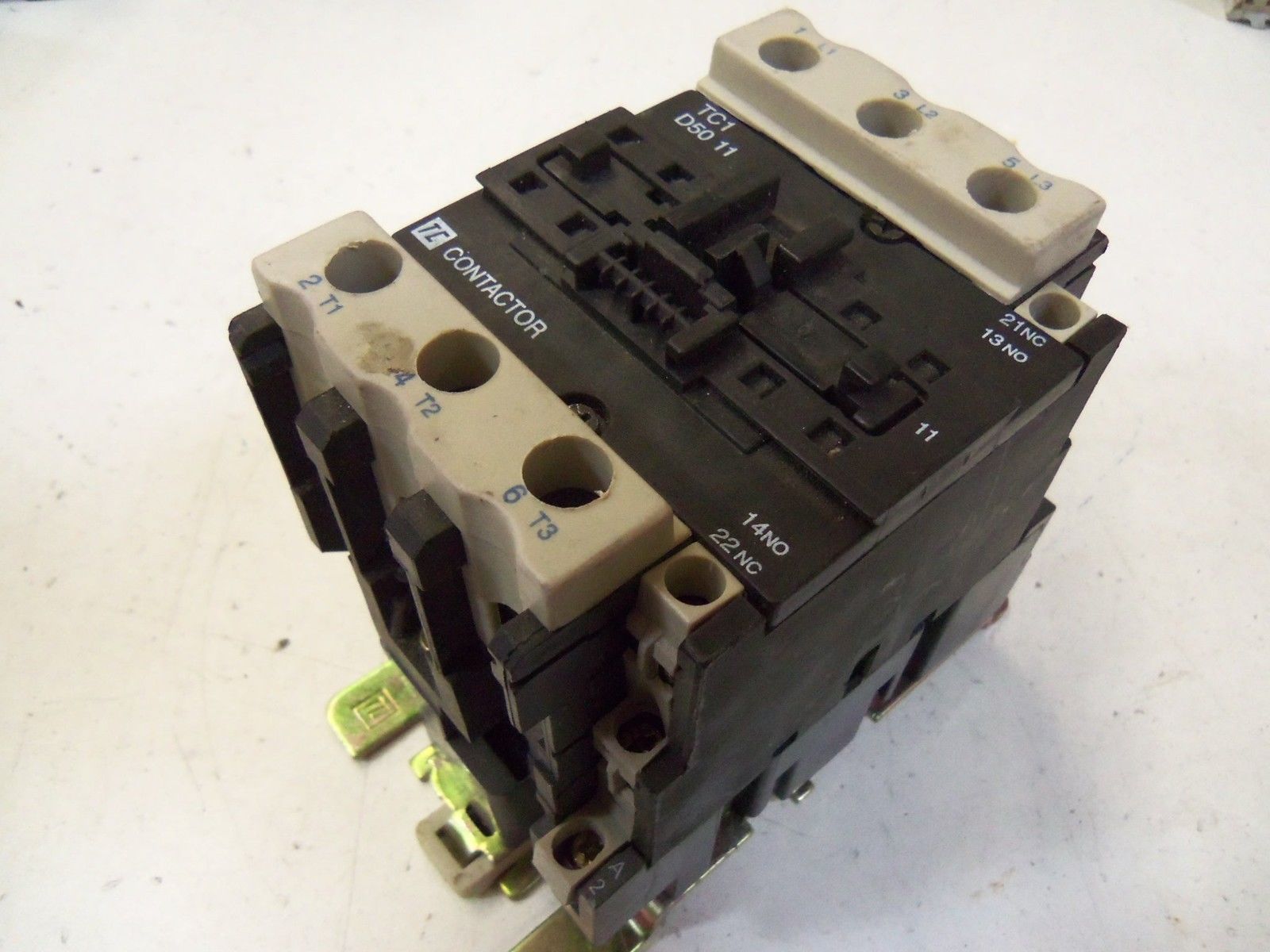SHAMROCK TC1-D5011 CONTACTOR *USED*