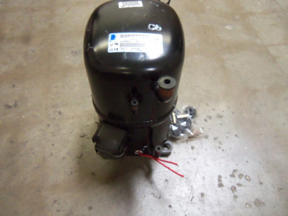 TECHUMSEH AG133UT-003-J7 COMPRESSOR *NEW IN BOX*