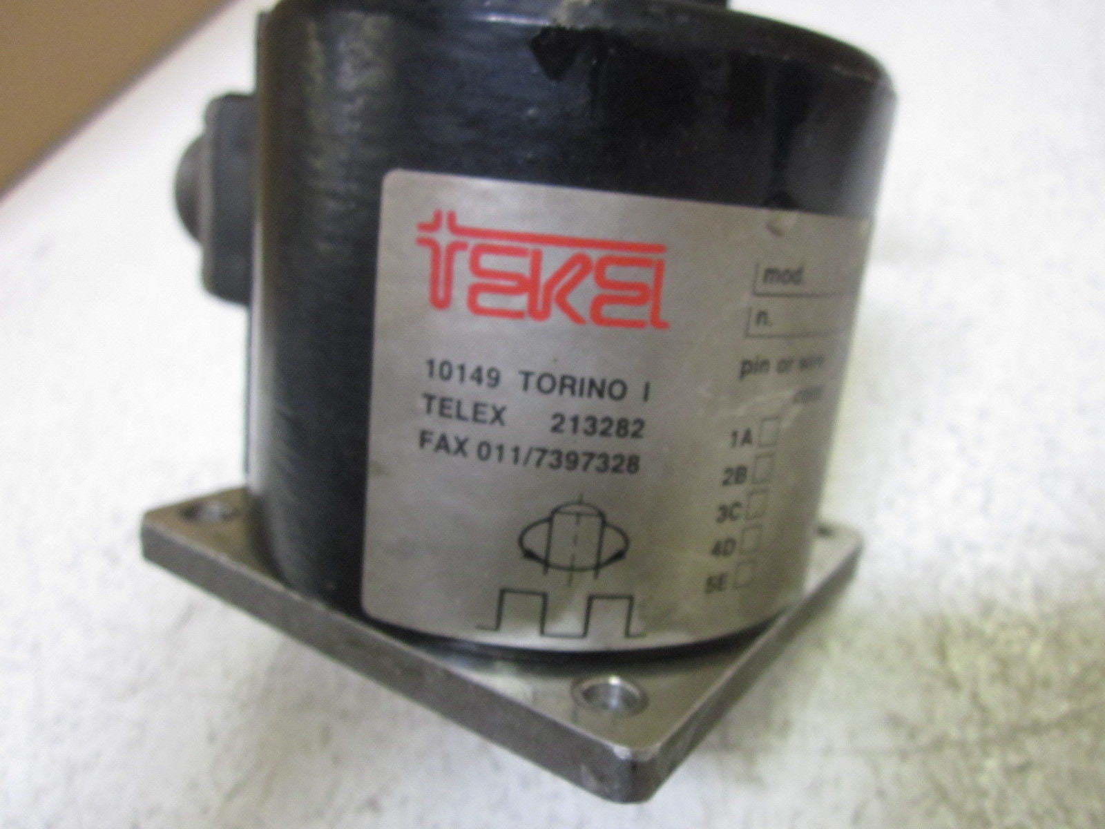 TEKEL INCREMENTAL ENCODER  TK.120.F.1000.12.CLB.PP.DF SENSORS *USED*