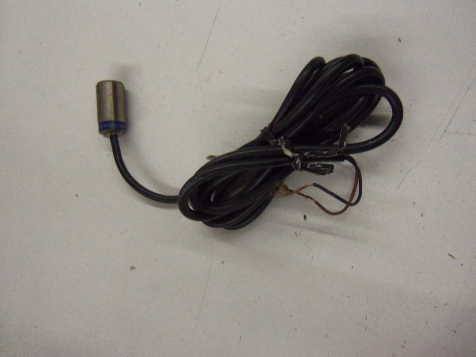 TELEMACANIQUE XS1N18NA340 *USED*