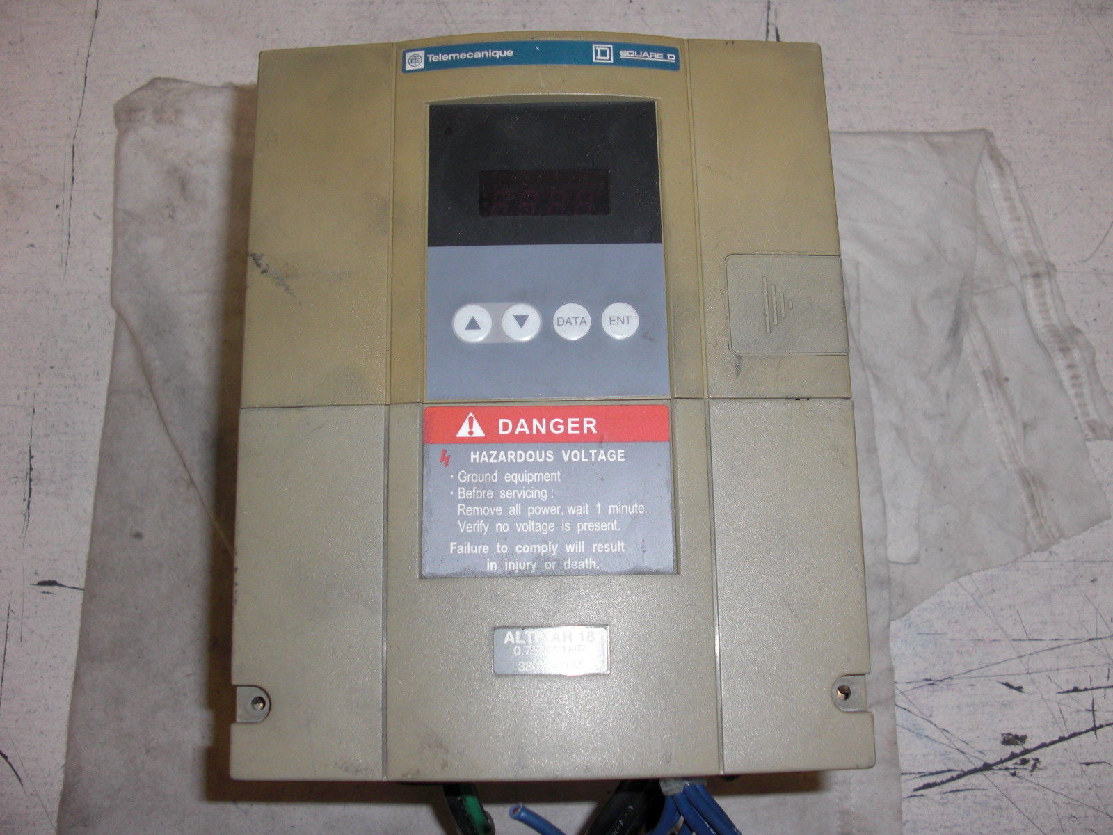 TELEMECANIQUE ATV18U18N4 *USED*