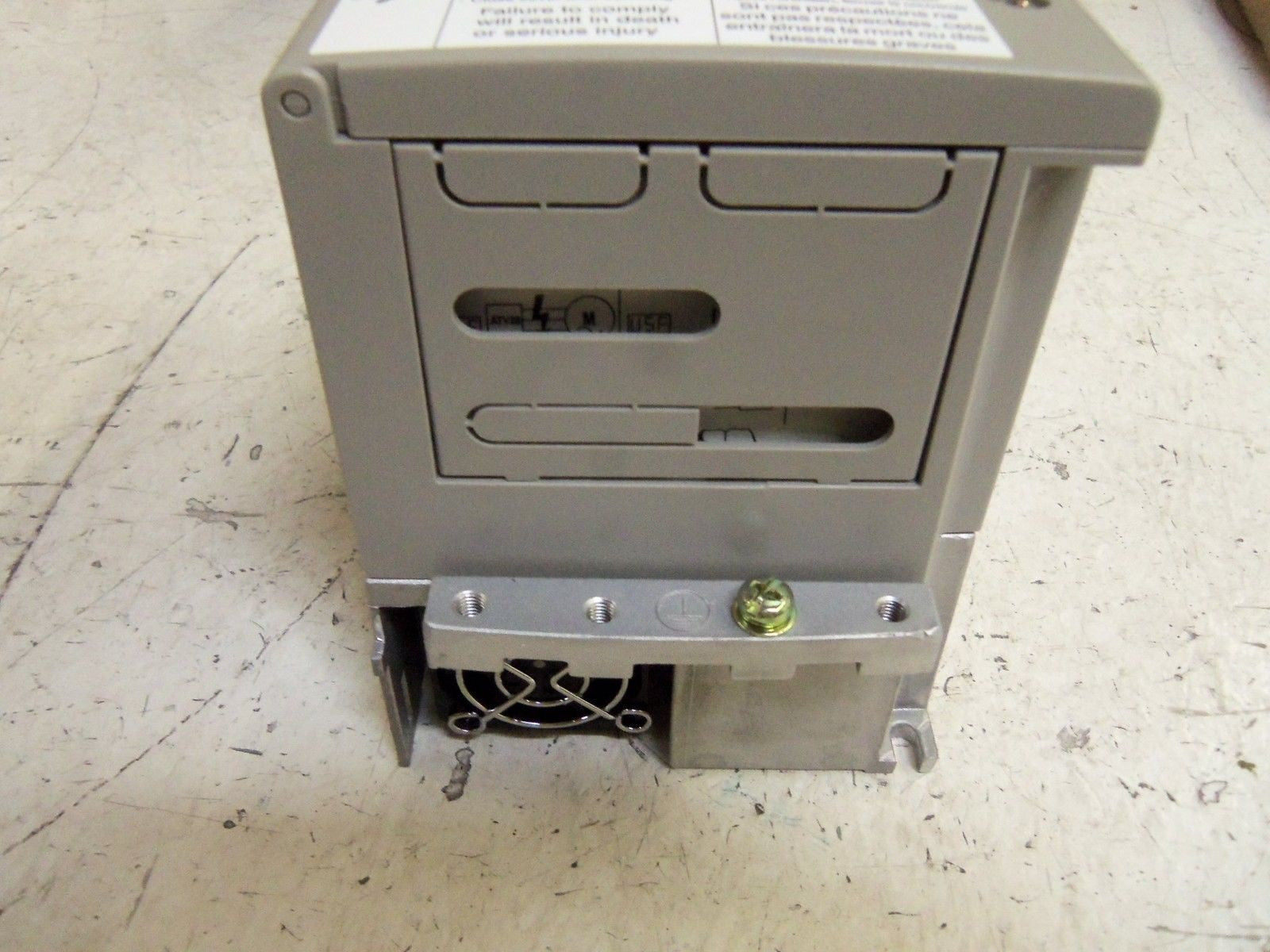 TELEMECANIQUE ATV28HU09M2U DRIVE *USED*