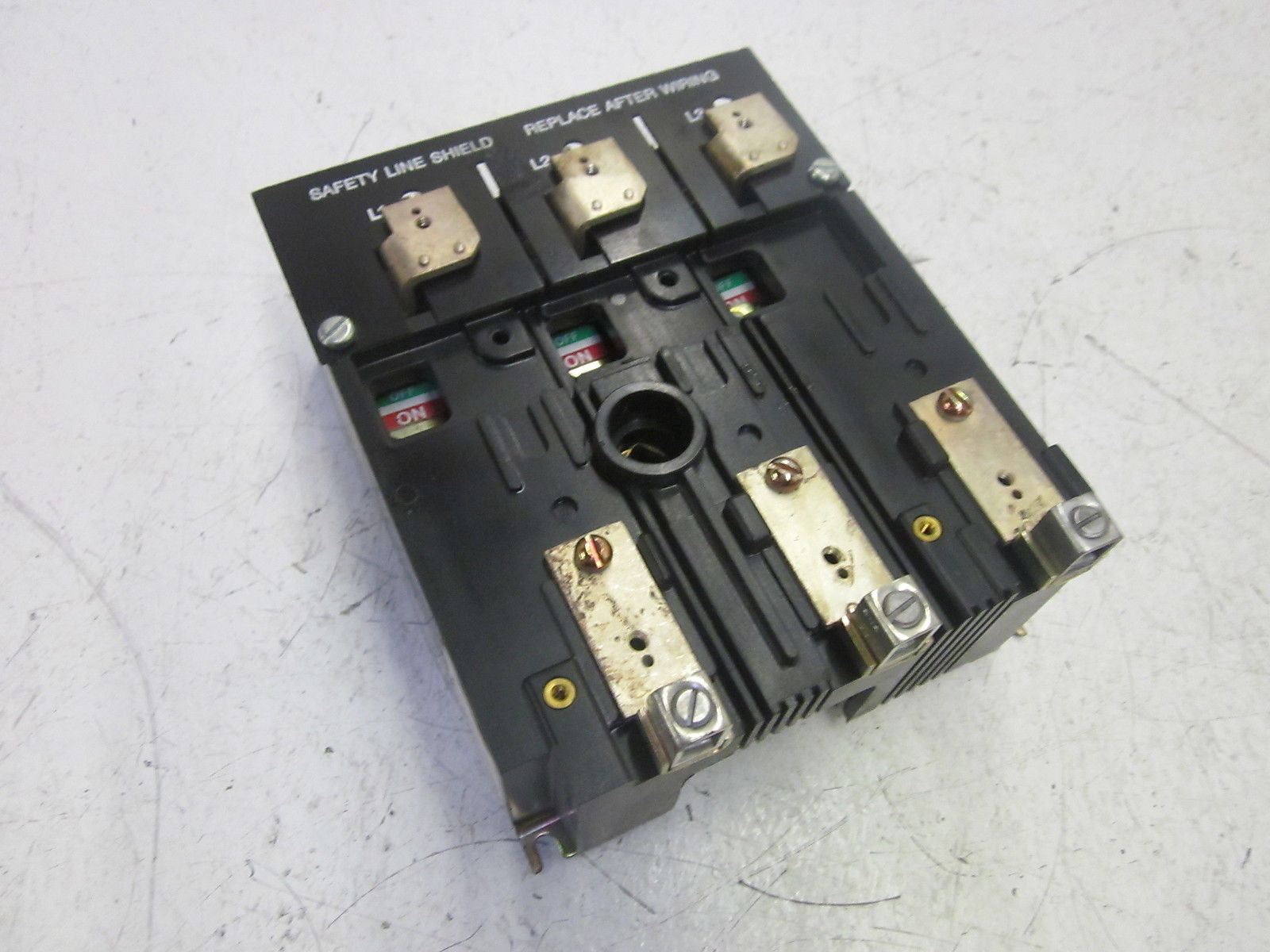 TELEMECANIQUE D10S2 DISCONNECT WITCH 60A 600V (AS PICTURED) *USED*