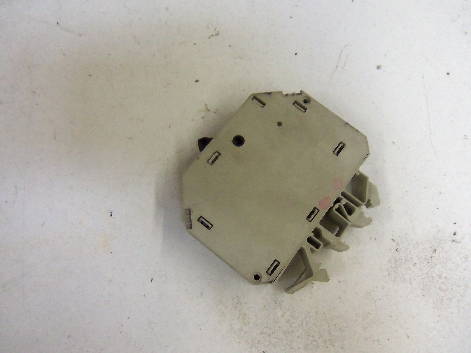 TELEMECANIQUE GB2-CB07 *USED*