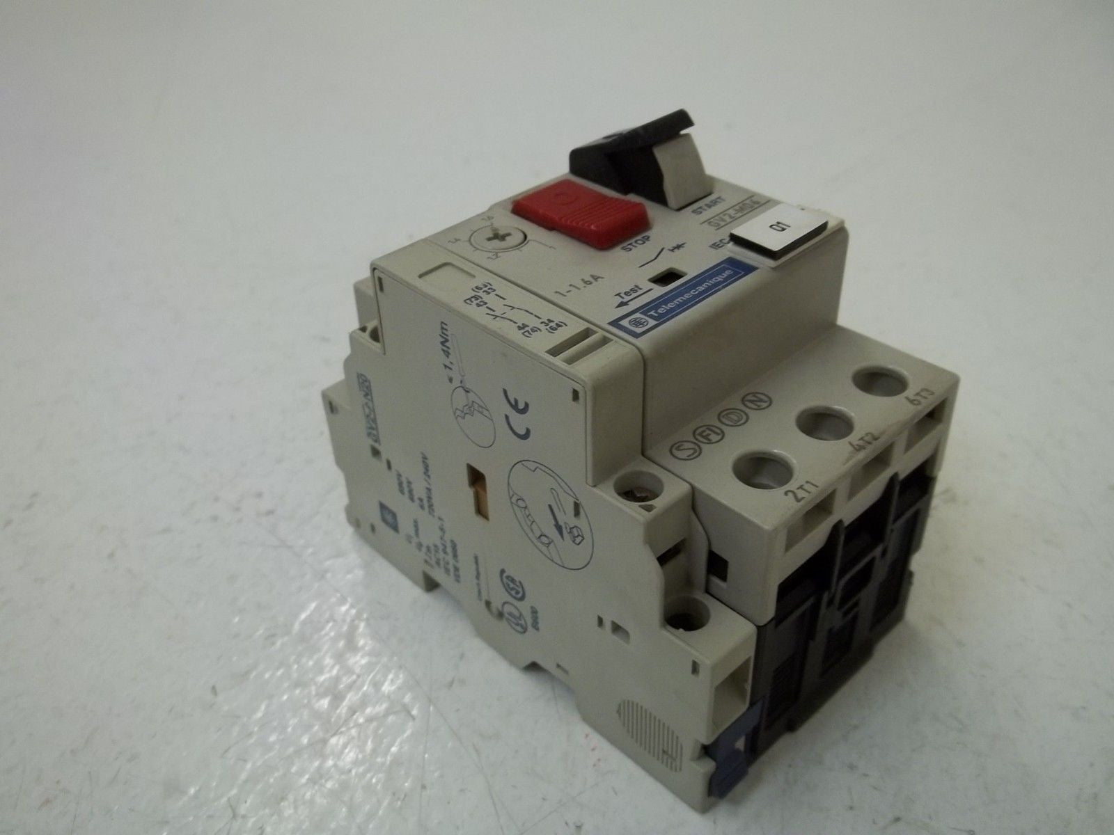 TELEMECANIQUE GV2-M06 WITH GV2-AN20 STARTER PROTECTOR *USED*