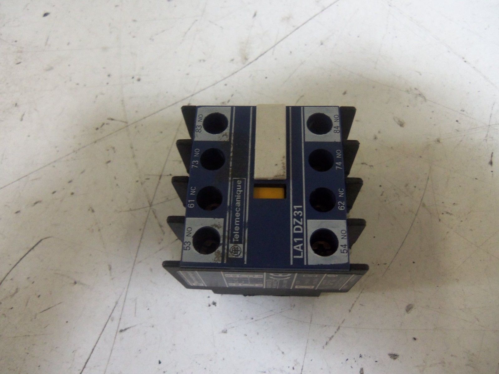 TELEMECANIQUE LA1 DZ31 AUXILIARY CONTACT BLOCK *USED*