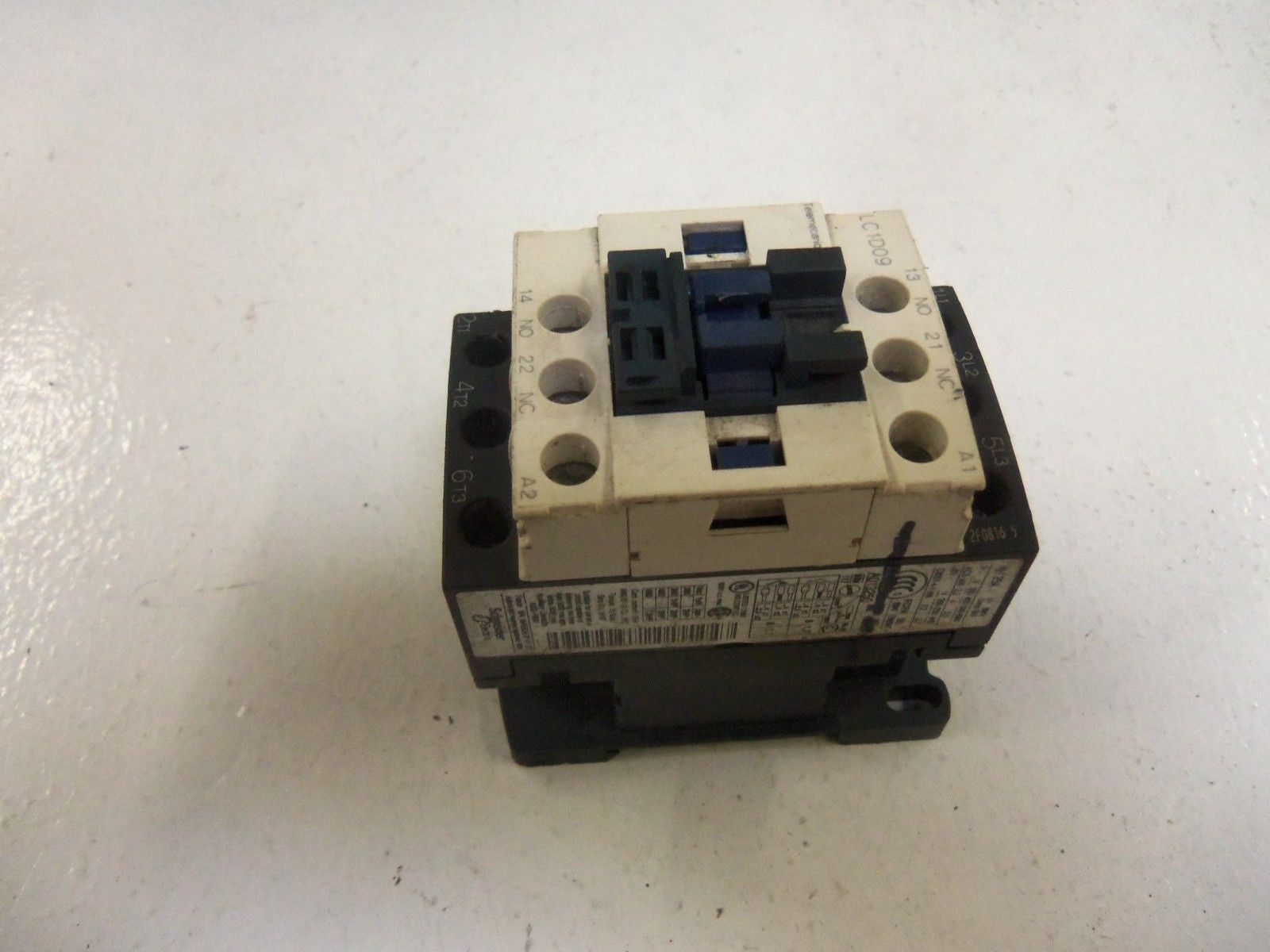 TELEMECANIQUE LC1D09F7 CONTACTOR 110V *USED*