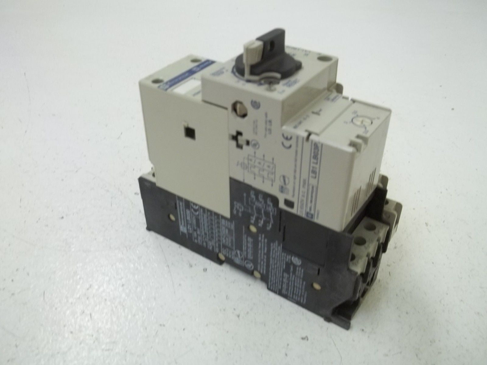 TELEMECANIQUE LD1 LB030P WITH LA1-LB19 *USED*