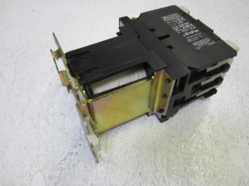 TELEMECANIQUE LP1 D6511 CONTACTOR 60A *USED*