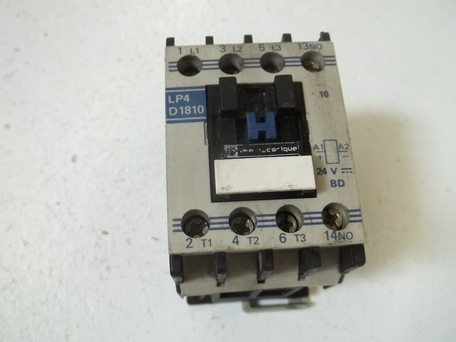 TELEMECANIQUE LP4D1810 CONTACTOR 24V *USED*
