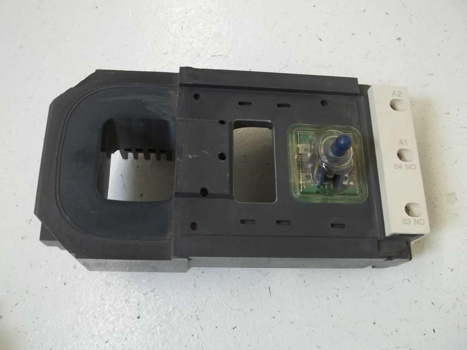 TELEMECANIQUE LXF1FK415 CONTACTOR COIL 415-480V *USED*