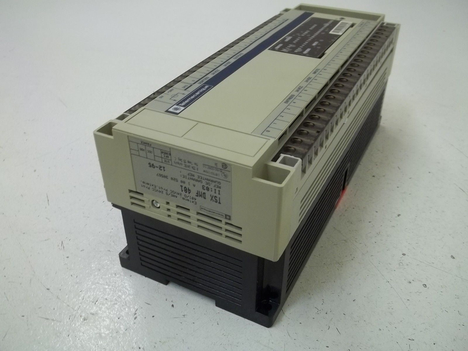 TELEMECANIQUE TSXDMF401 EXPANDER MODULE 40 CHANNEL I/O *NEW IN BOX*