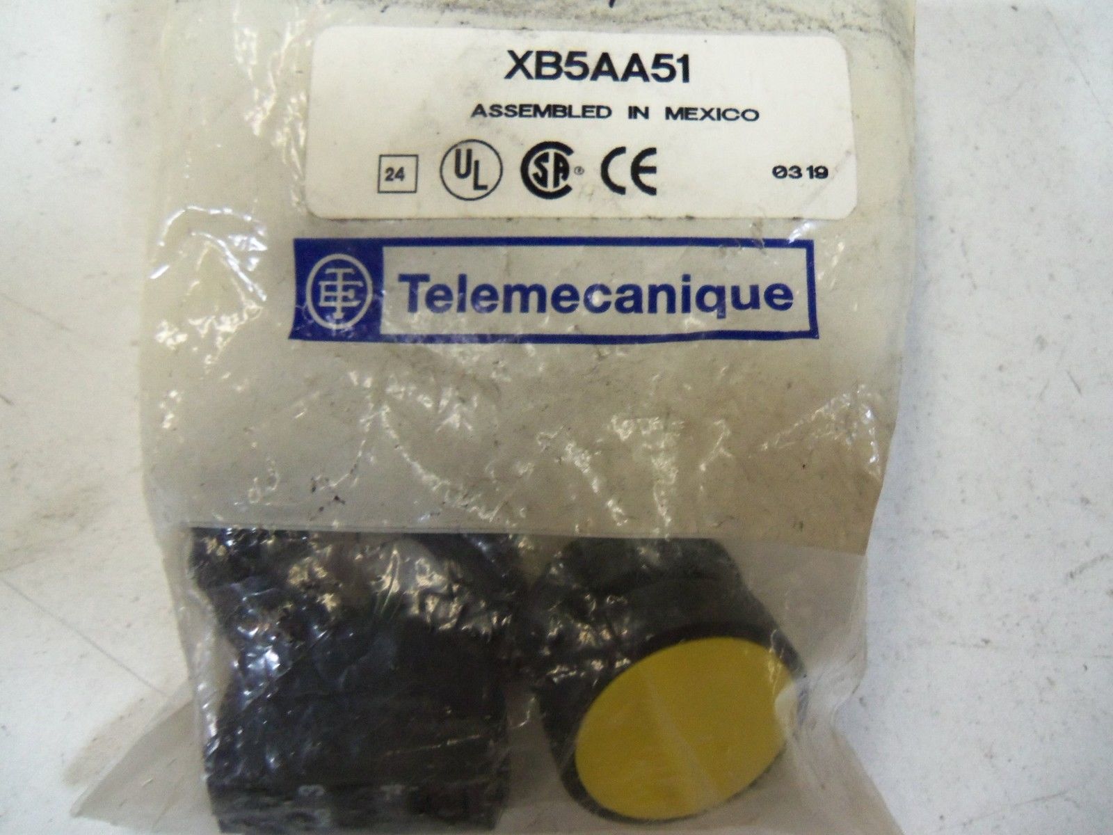 TELEMECANIQUE XB5AA51 *NEW IN FACTORY BAG*