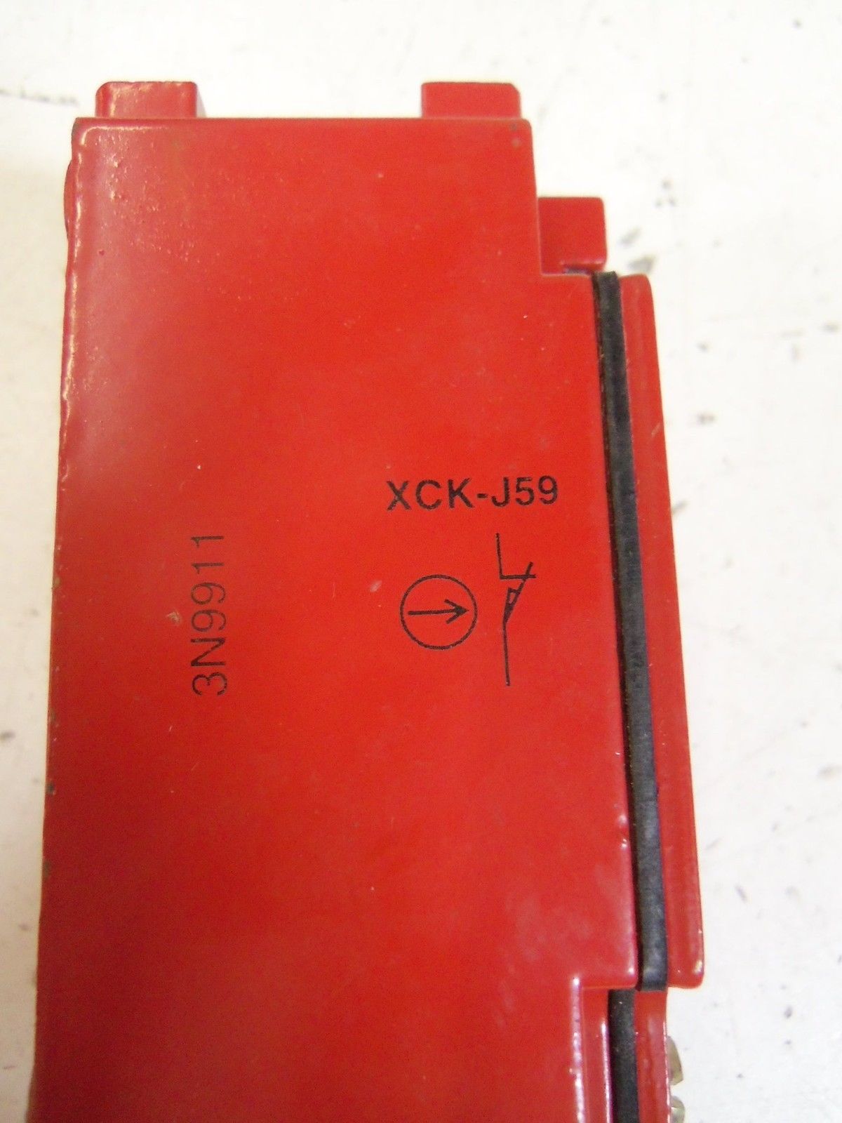 TELEMECANIQUE XCK-J59-H29 *NEW NO BOX*