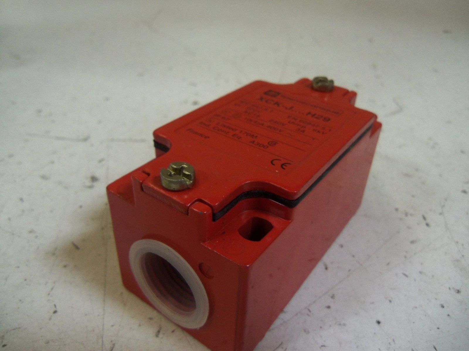 TELEMECANIQUE XCK-J59-H29 *NEW NO BOX*