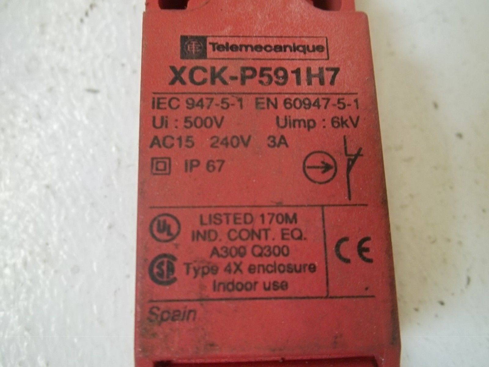TELEMECANIQUE XCK-P591H7 SAFETY INTERLOCK SWITCH *USED*