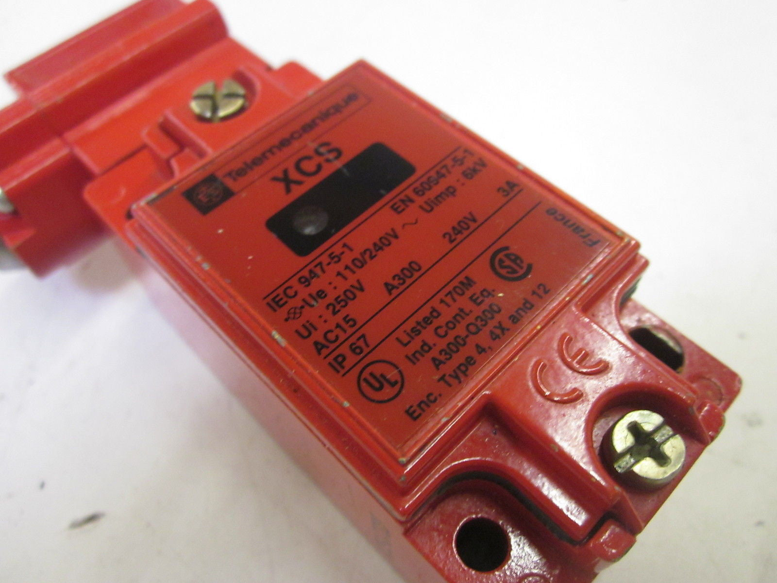 TELEMECANIQUE XCS-C723 *USED*