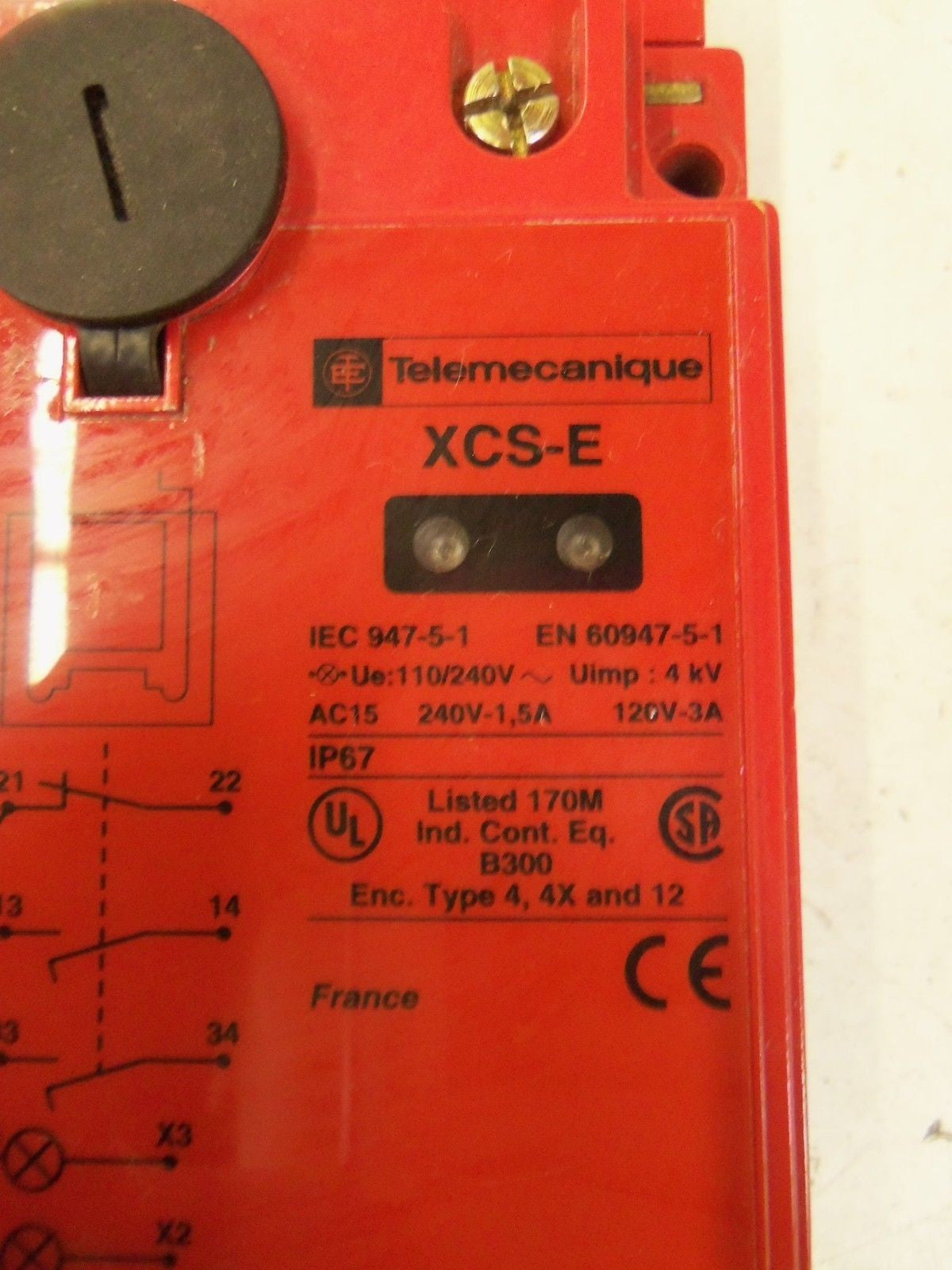 TELEMECANIQUE XCS-E5533 *NEW NO BOX*