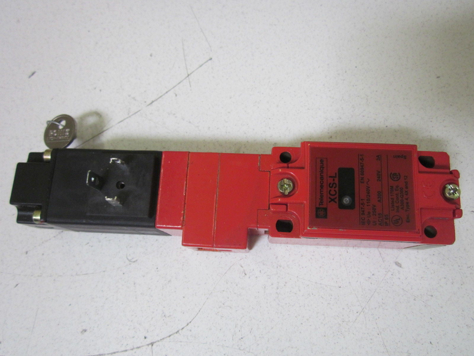 TELEMECANIQUE XCS-L749F3 *NEW NO BOX*