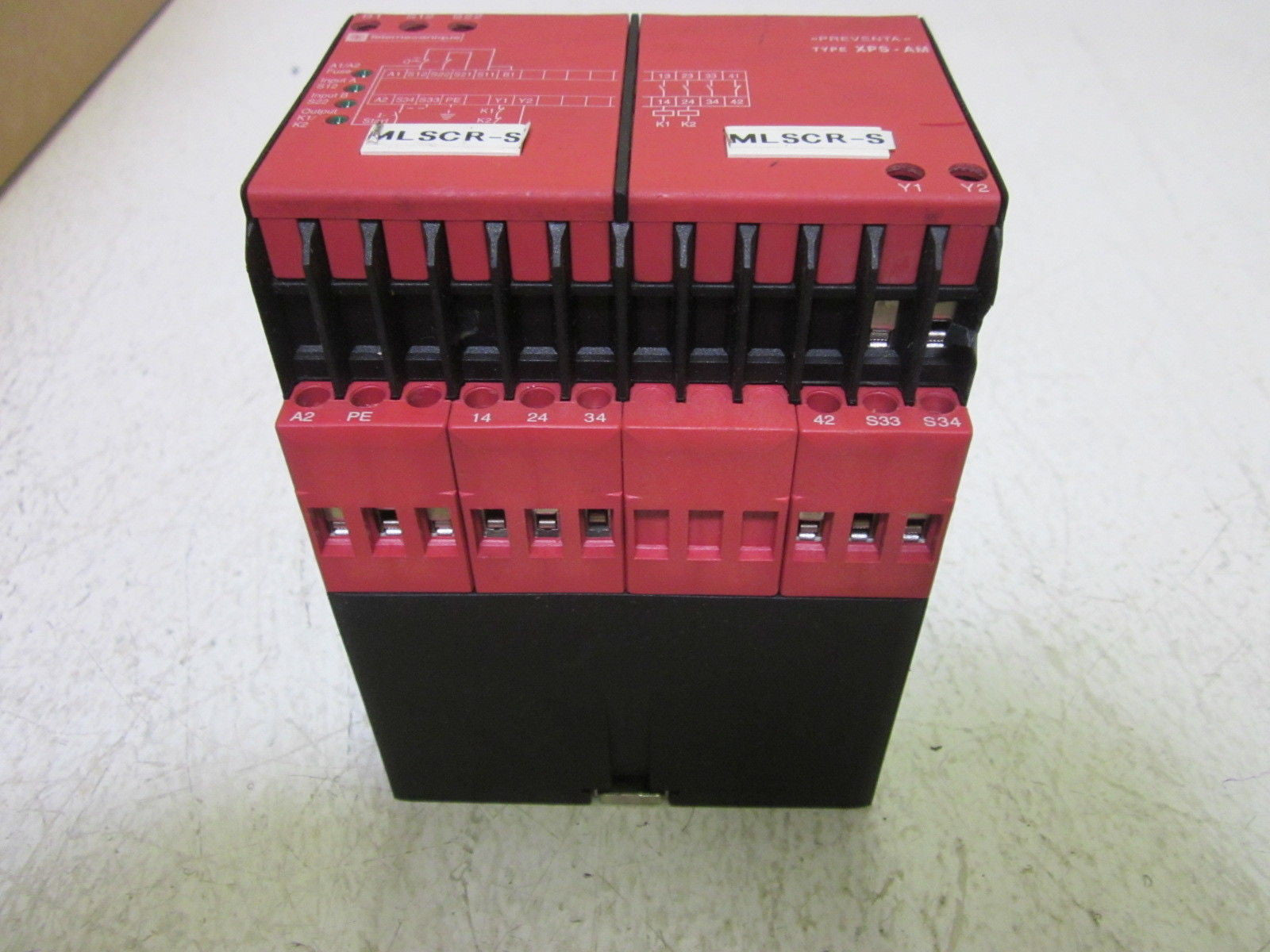 TELEMECANIQUE XPS-AM3440 SAFETY RELAY 115VAC *USED*