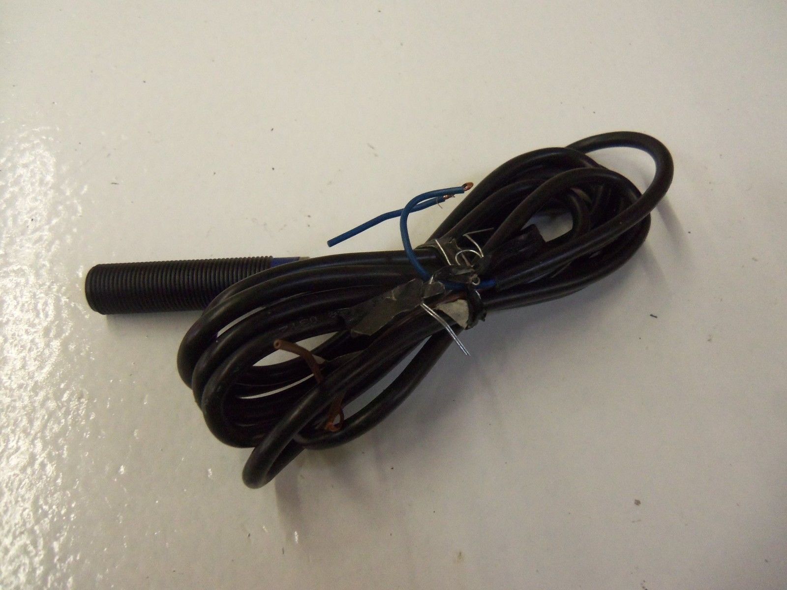 TELEMECANIQUE XS4P12M1230 *USED*