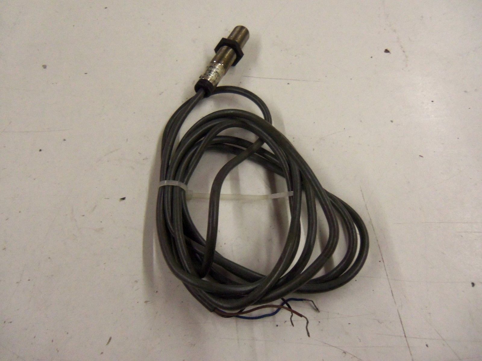 TELEMECANIQUE XSA-H02713 *USED*