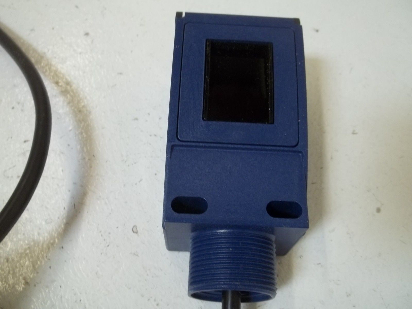 TELEMECANIQUE XUC-8ARCTL2 PHOTOELECTRIC SENSOR *USED*