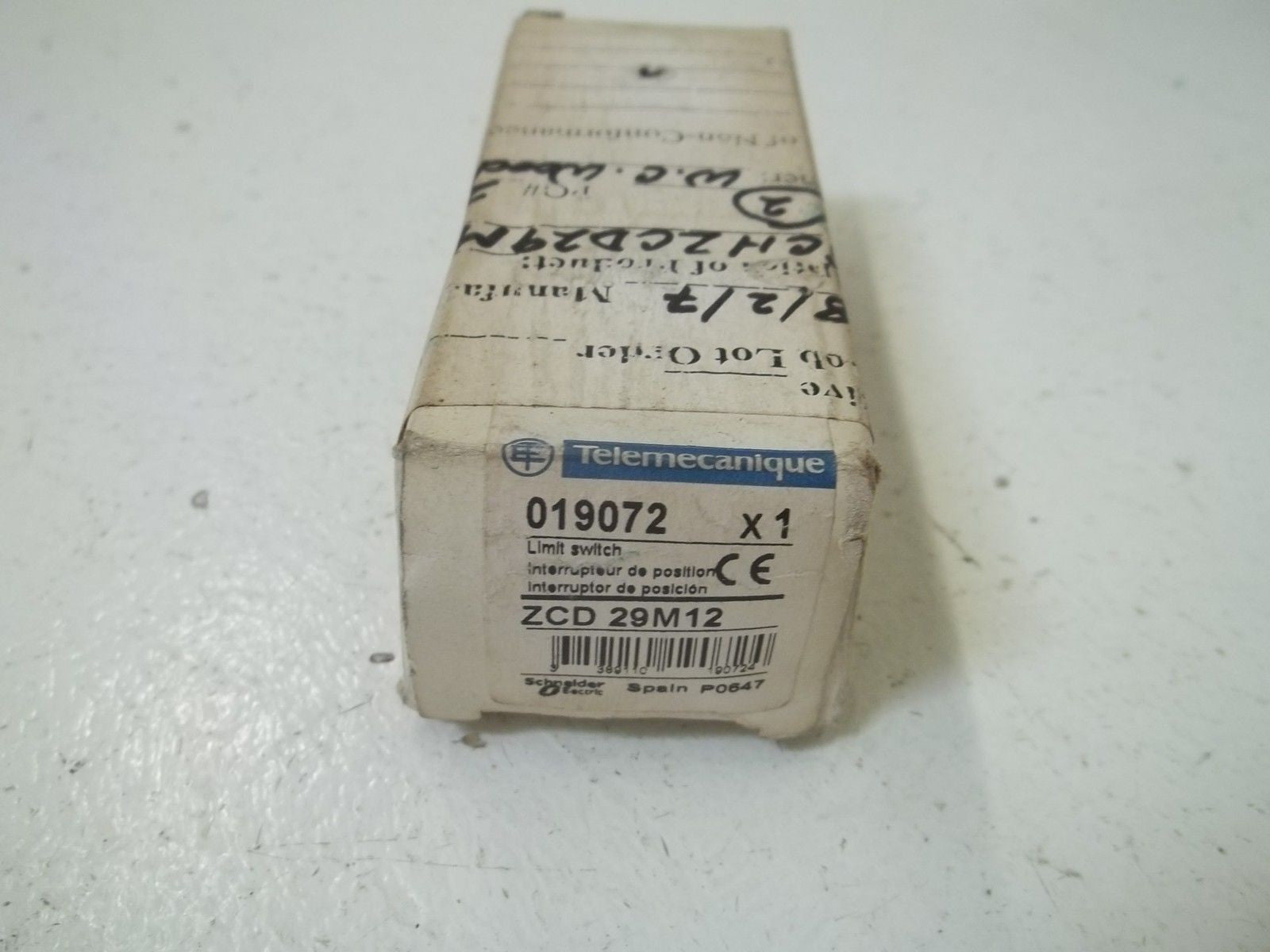 TELEMECANIQUE ZCD29M12 LIMIT SWITCH *NEW IN BOX*