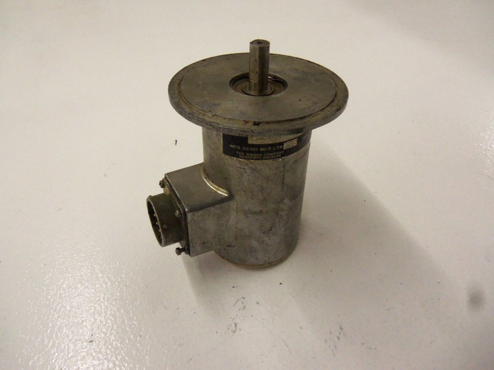 THE SINGER COMPANY 05088-CU91095505 *USED*
