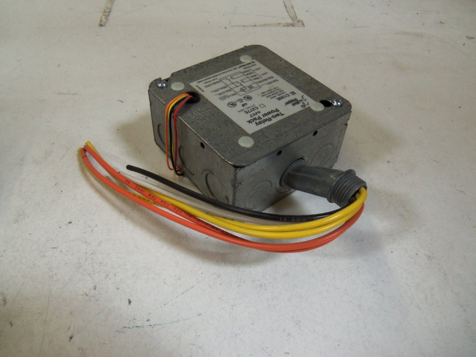 THE WATT STOPPER TWO-RELAY POWER PACK C120E *NEW NO BOX*