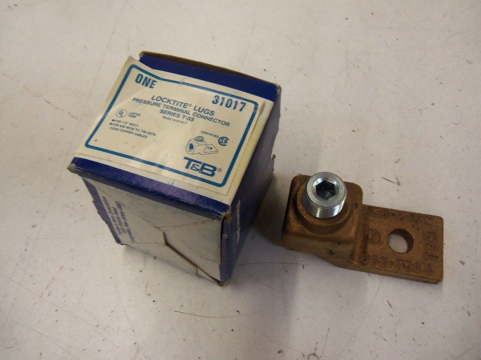 THOMAS & BETTS 31017 *NEW IN BOX*