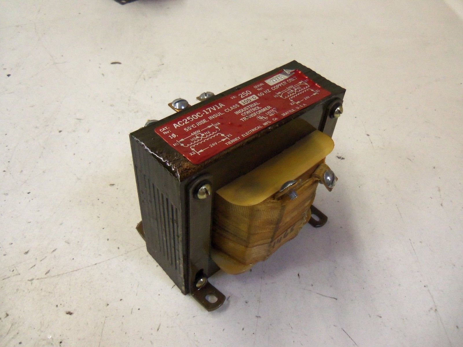 TIERNEY ELECTRICAL MFG. CO. AC250C-17V1A *NEW NO BOX*