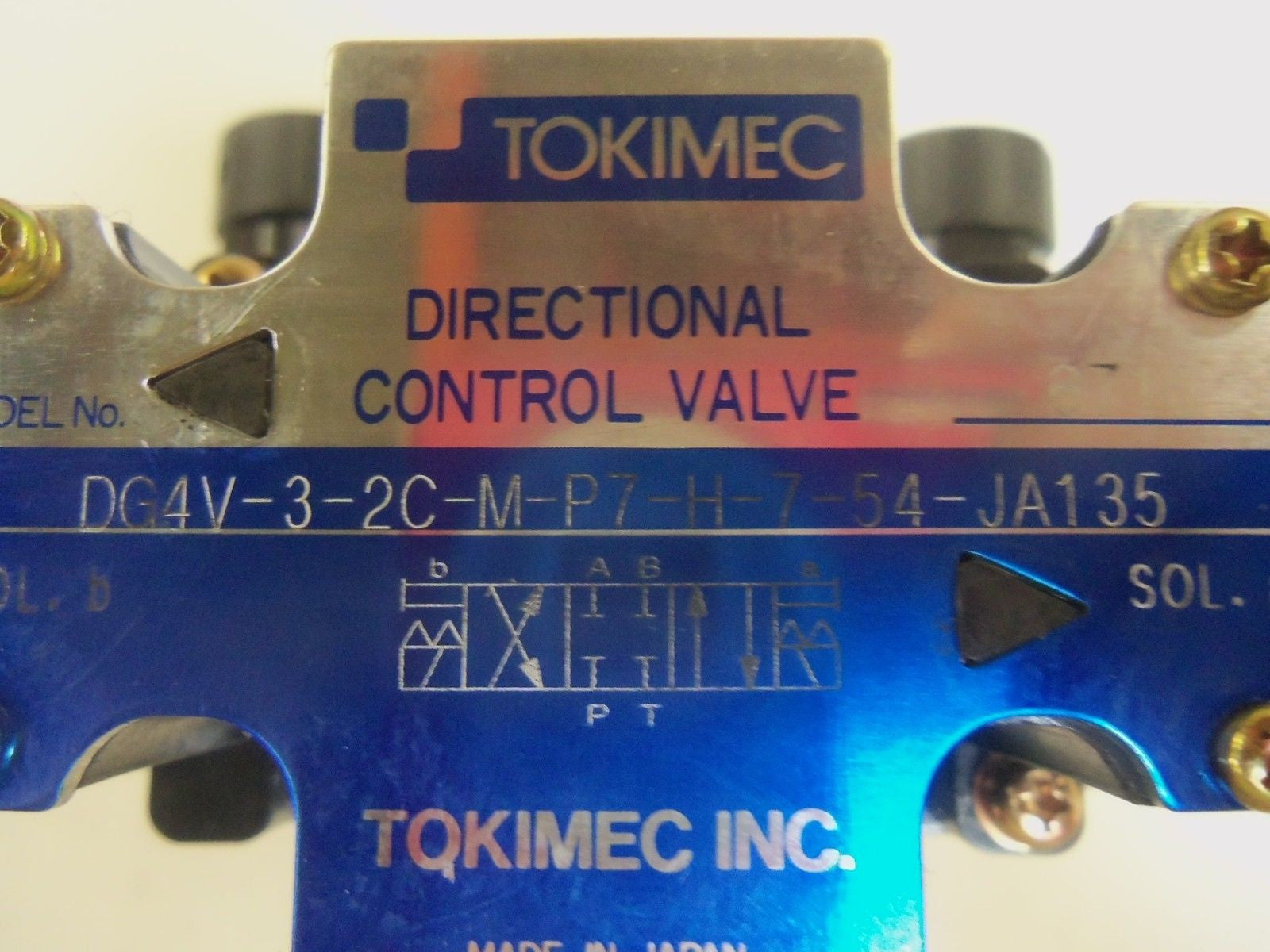 TOKIMEC DG4V-3-2C-M-P7-H-7-54-JA135 w/ TCG70-10-FV-AC-P7-H-13-S47B *NEW NO BOX*