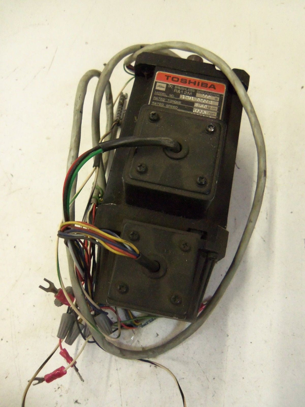 TOSHIBA RA12M DC BRUSHLESS SERVOMOTOR 12M1-0200R *USED*