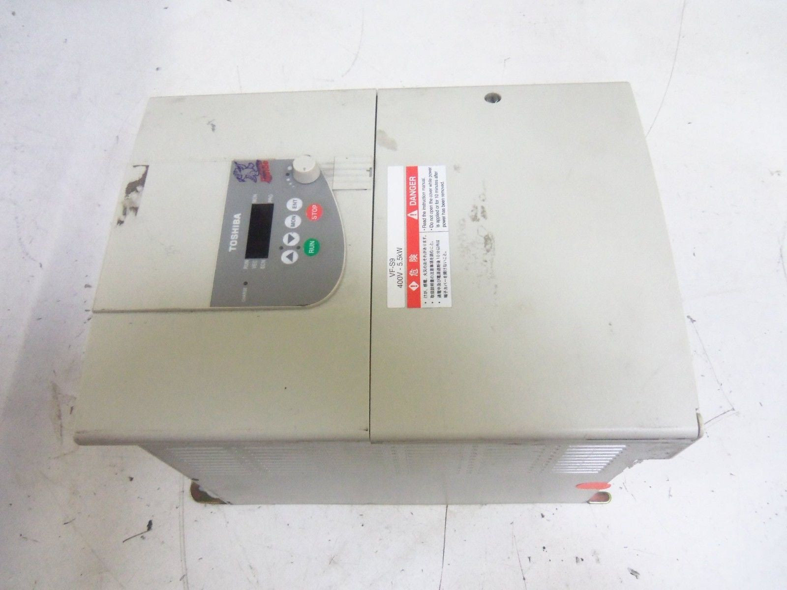 TOSHIBA VFS9-4055PL-WN *USED*