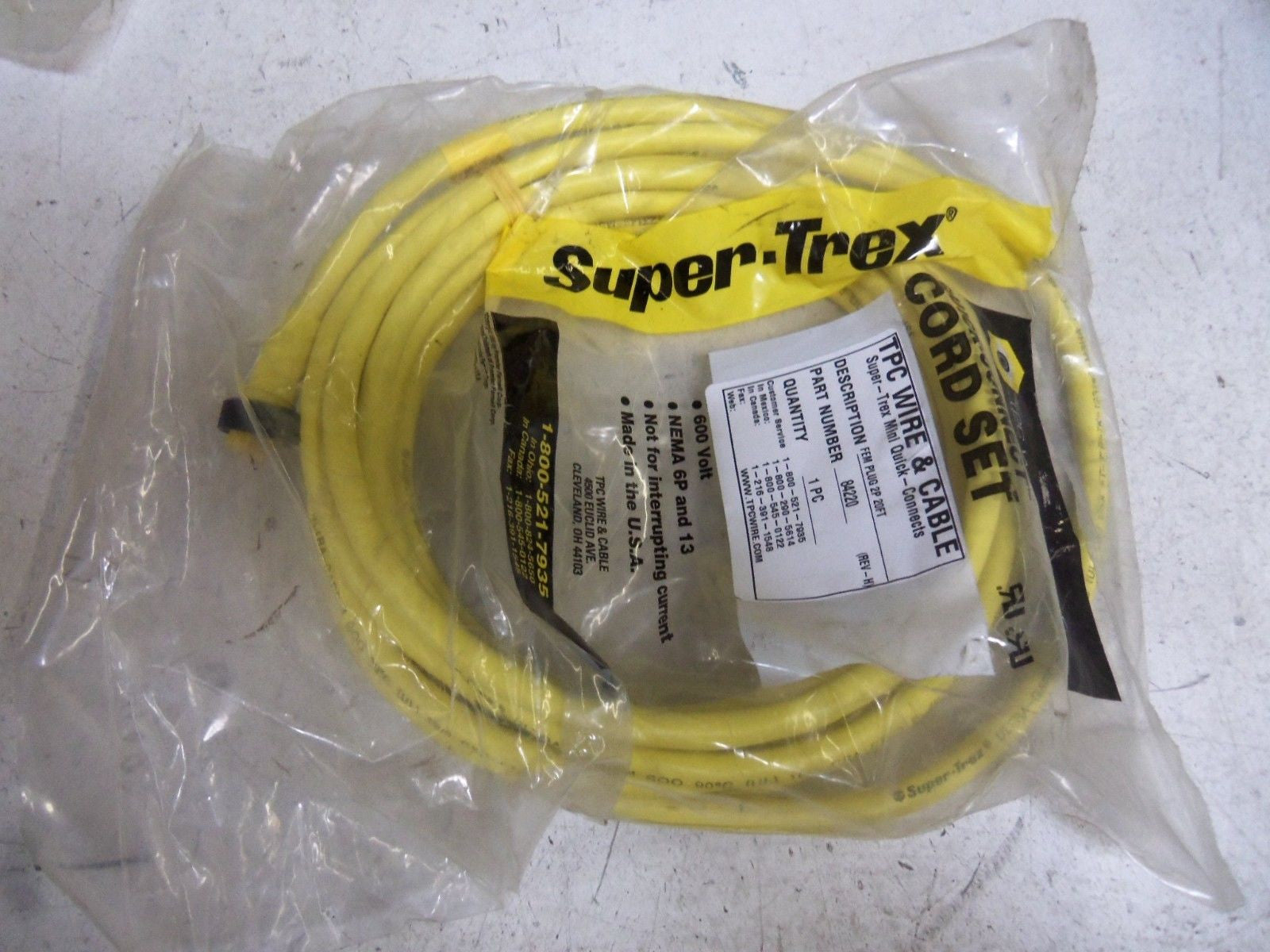 TPC WIRE & CABLE 84220 FEMALE PLUG *NEW IN A FACTORY BAG*