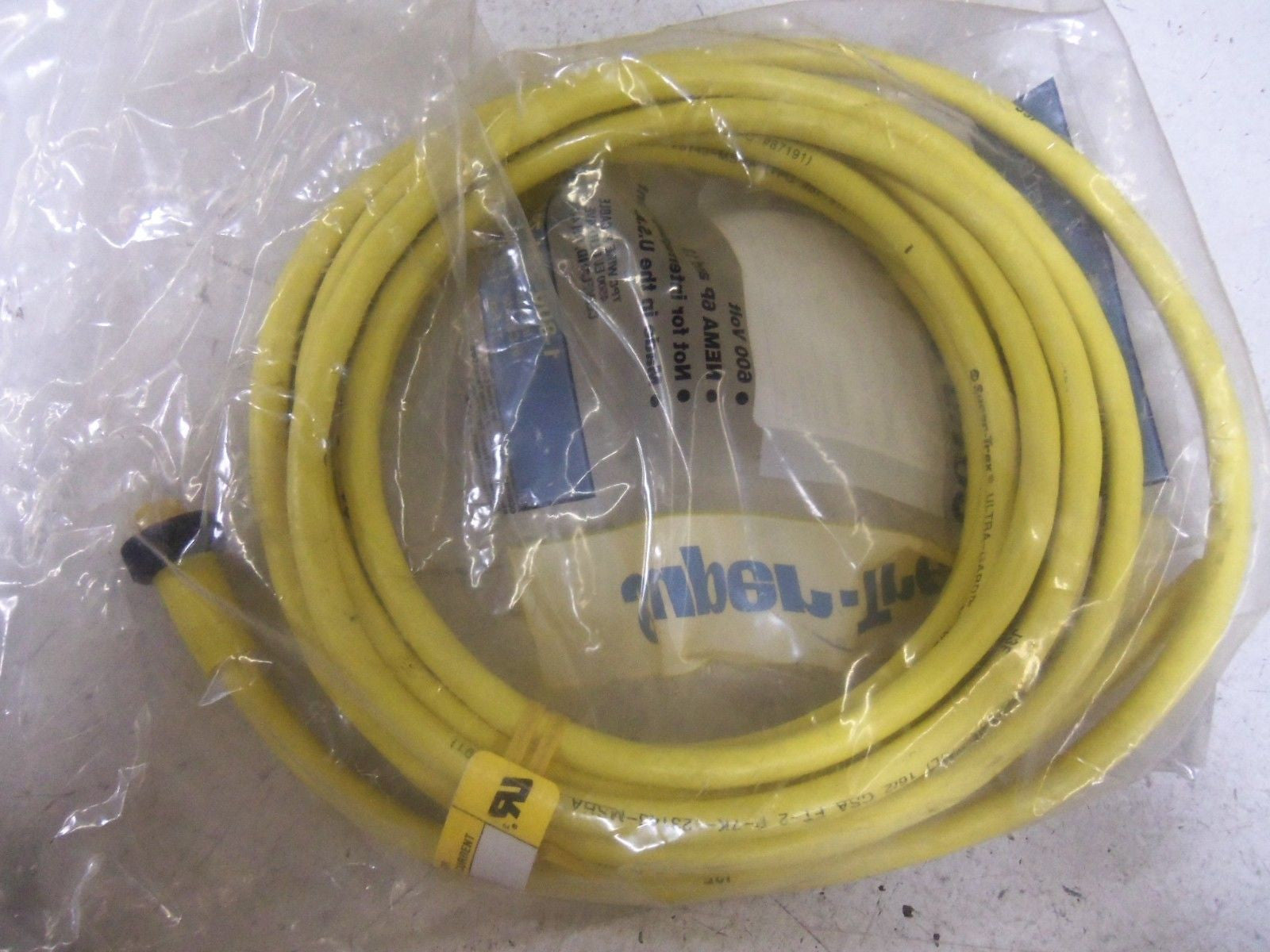 TPC WIRE & CABLE 84220 FEMALE PLUG *NEW IN A FACTORY BAG*