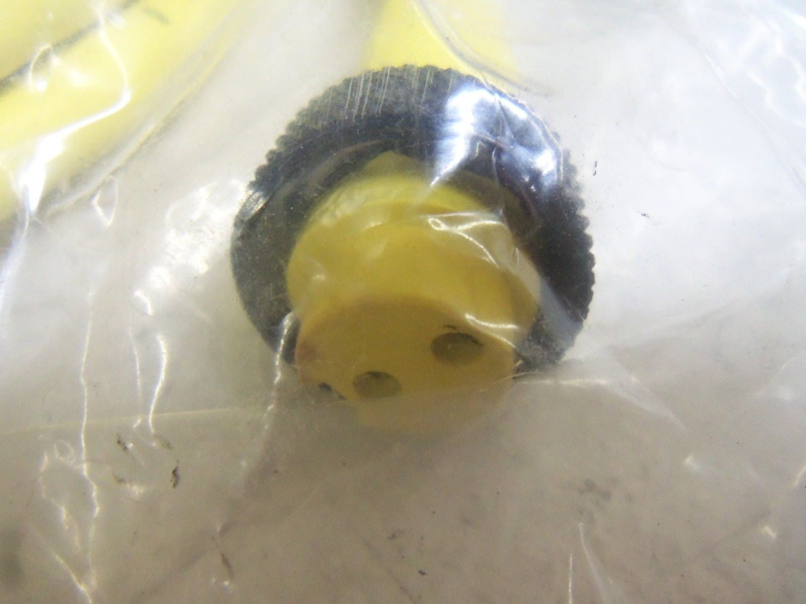 TPC WIRE & CABLE 84220 FEMALE PLUG *NEW IN A FACTORY BAG*