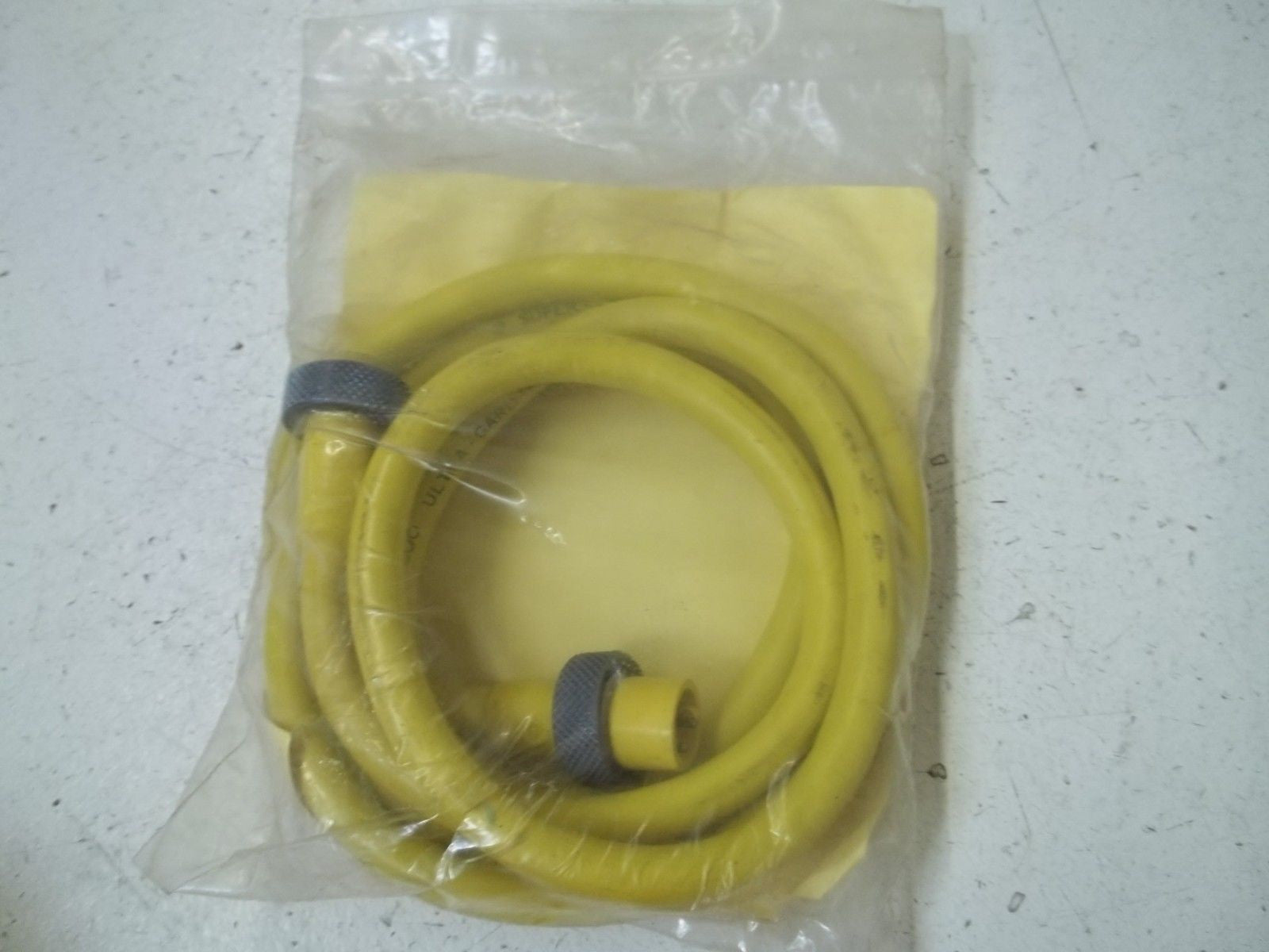 TPC WIRE & CABLE 84902 3-POLE MALE-FEMALE *NEW IN A BAG*