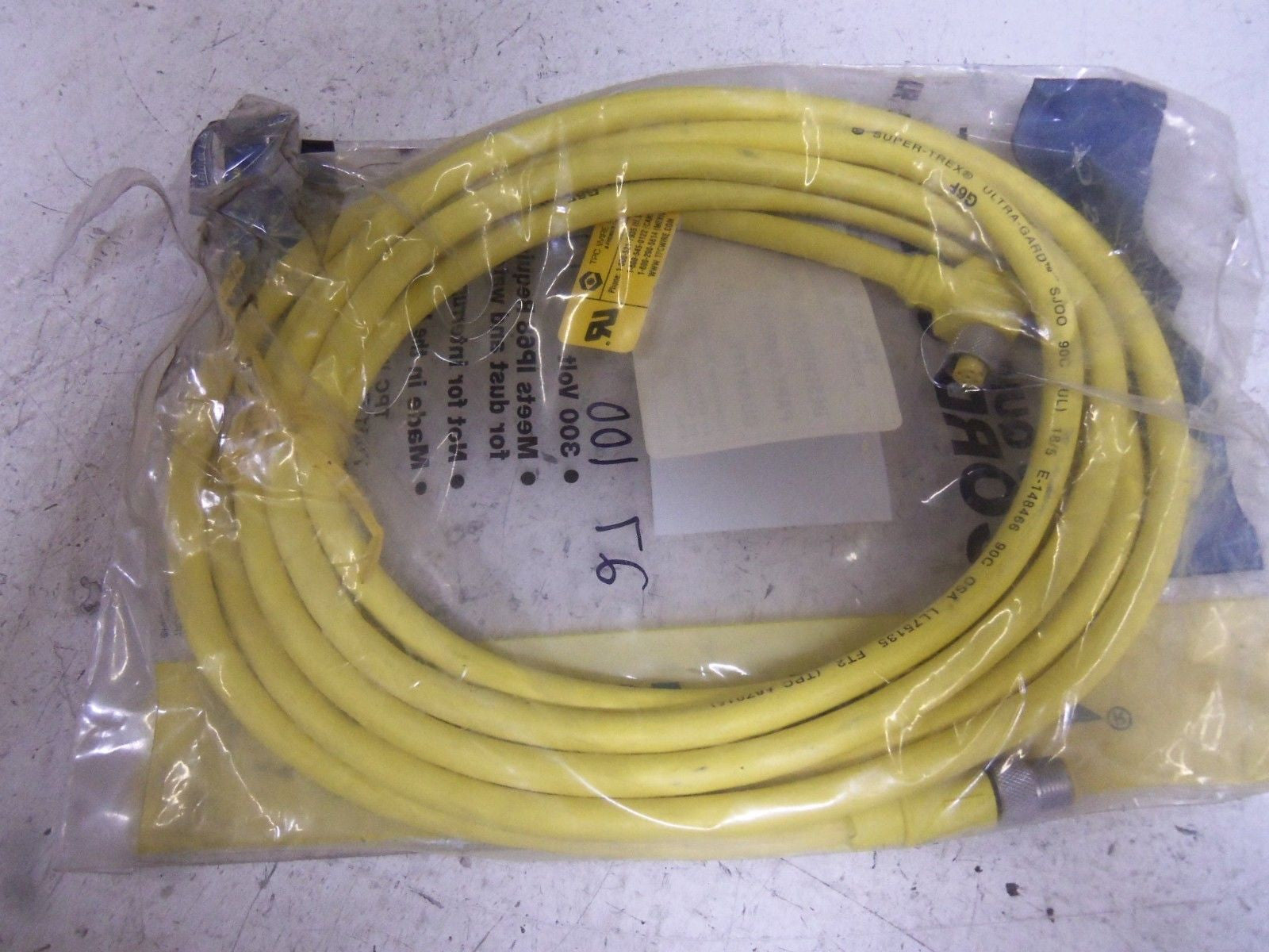 TPC WIRE & CABLE CF25F26M004 PLUG *NEW IN A FACTORY BAG*