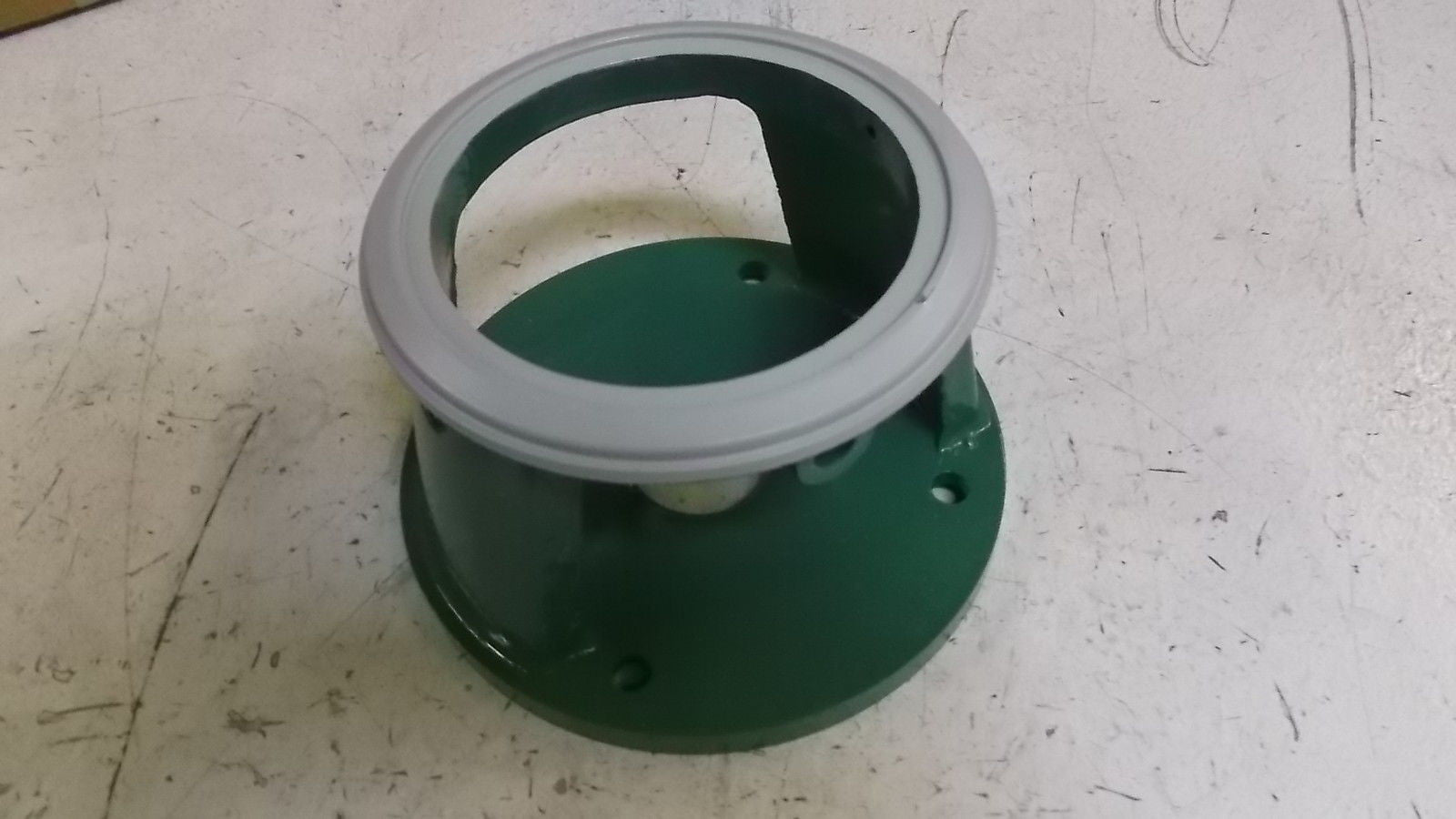 TRI-CLOVER 216D18T-71D-C MOTOR FRAME *NEW IN BOX*