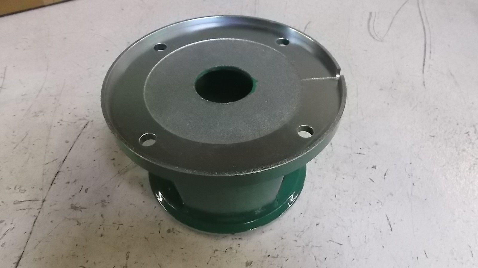 TRI-CLOVER 216D18T-71D-C MOTOR FRAME *NEW IN BOX*