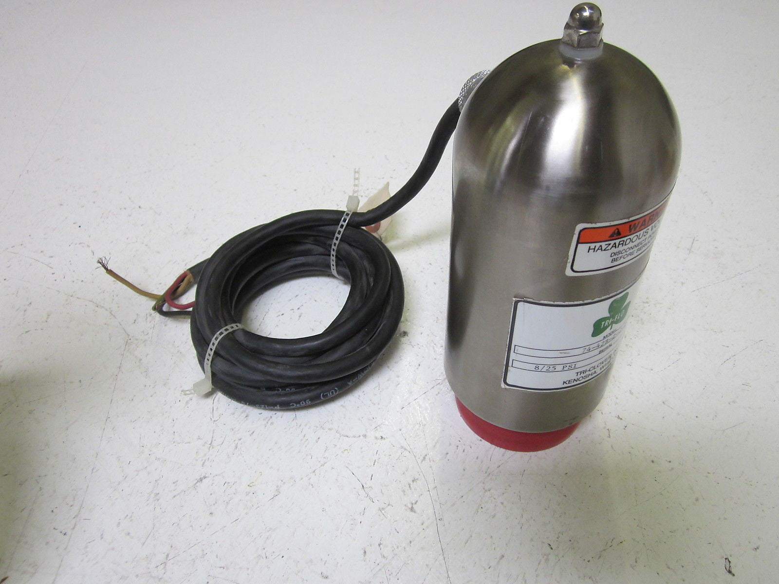 TRI-FLO 74-42B-2-G-2 PRESSURE SWITCH 8/25PSI *USED*