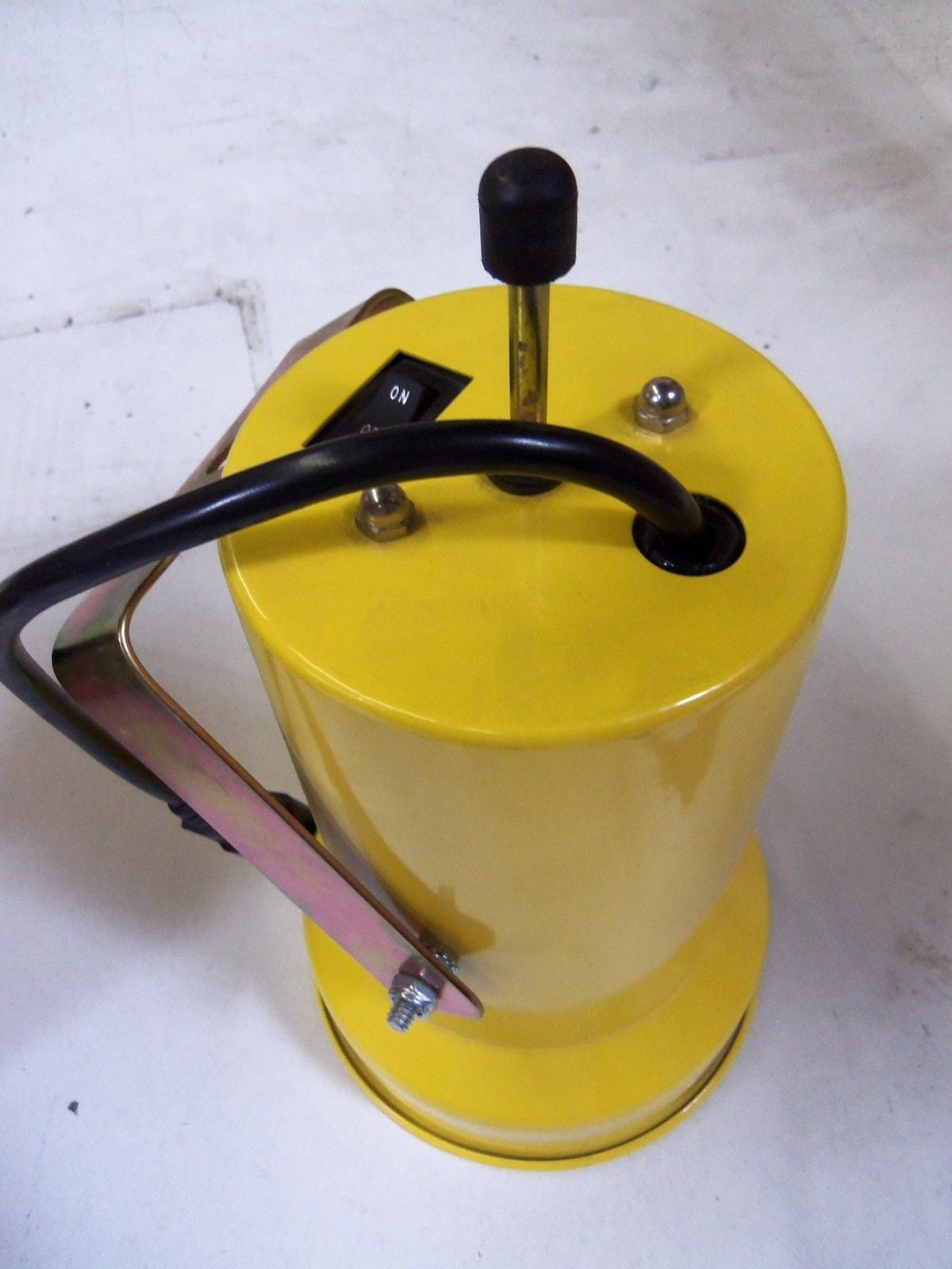 TRI-LITE PAR-38 *NEW NO BOX*
