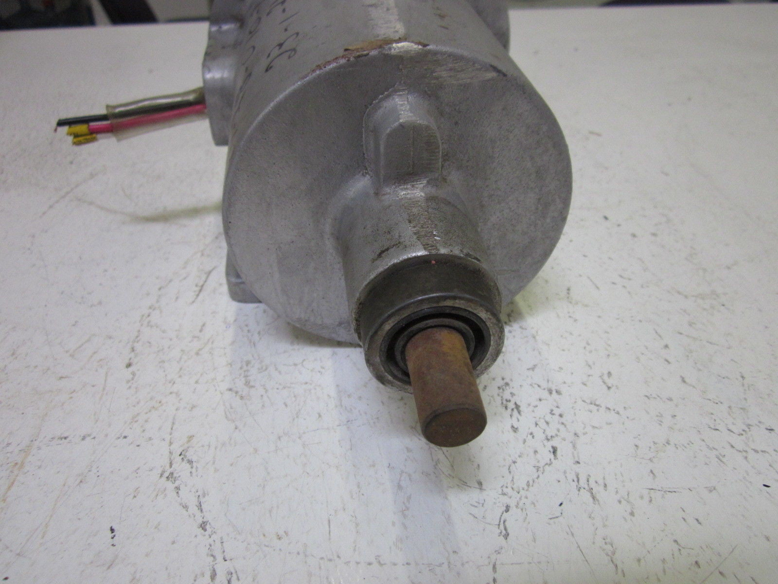 TRI-PYRAMID INDUSTRIAL 400 480V *USED*