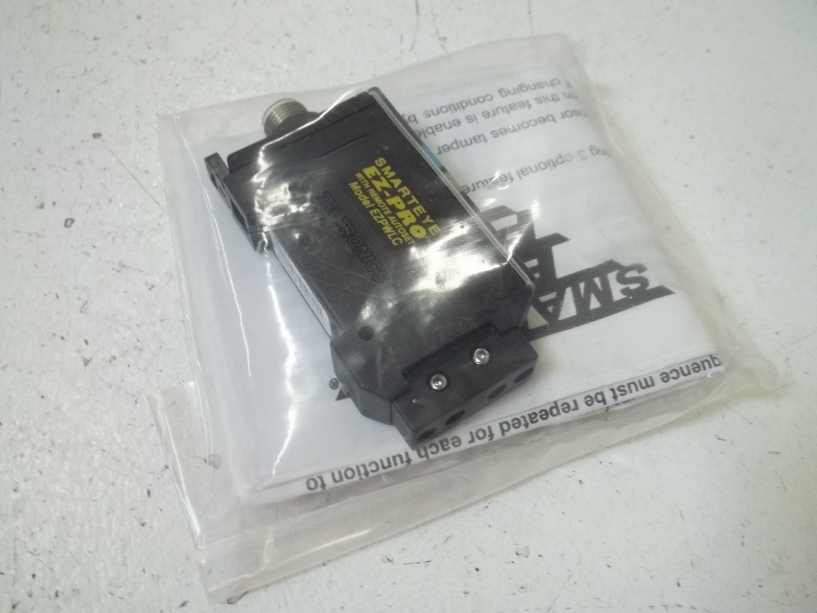 TRI-TRONICS EZPWLCF4 PHOTOELECTRIC SENSORS AND CONTROLS *NEW IN BOX*
